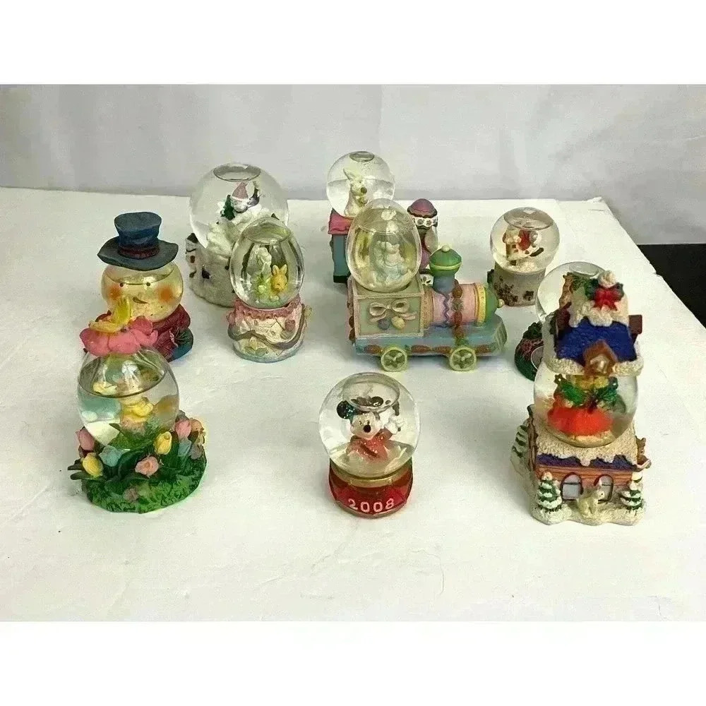 VTG Lot of 10 Mini Small Snow Globes Easter Christmas Holiday‎ Zoo